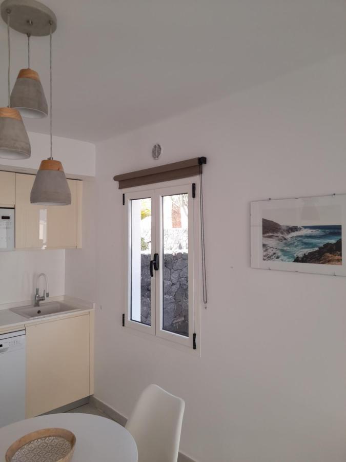 Bungalow Paseo Del Mar- Playa Roca Residence Sea Front Access - Free Ac - Wifi Costa Teguise Exterior photo