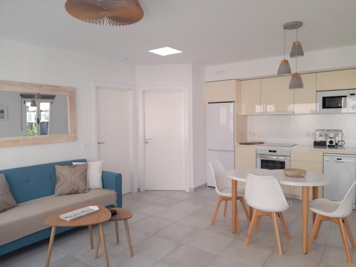Bungalow Paseo Del Mar- Playa Roca Residence Sea Front Access - Free Ac - Wifi Costa Teguise Exterior photo
